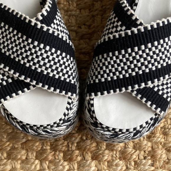 Amambaih Gala Platform. Size 36 - Picture 4 of 16